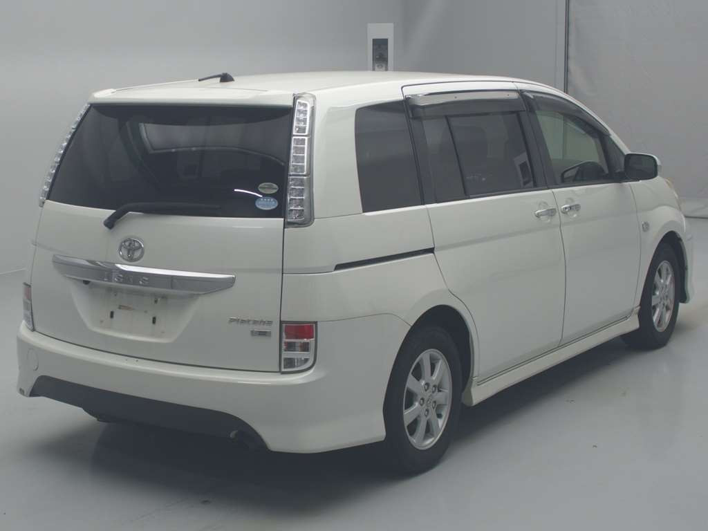 2012 Toyota Isis ZGM10W[1]