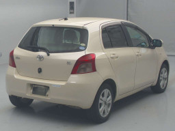 2006 Toyota Vitz