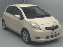 2006 Toyota Vitz