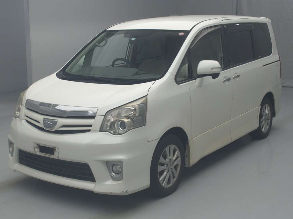 2011 Toyota Noah ZRR70W[0]