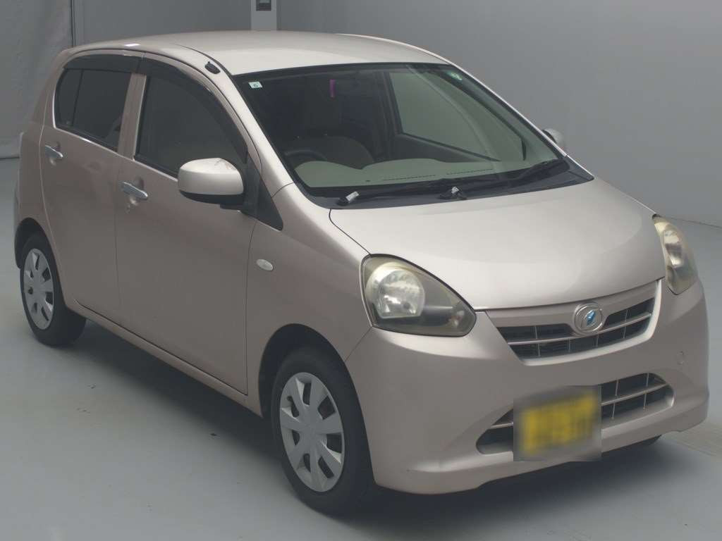 2013 Daihatsu Mira es LA300S[2]