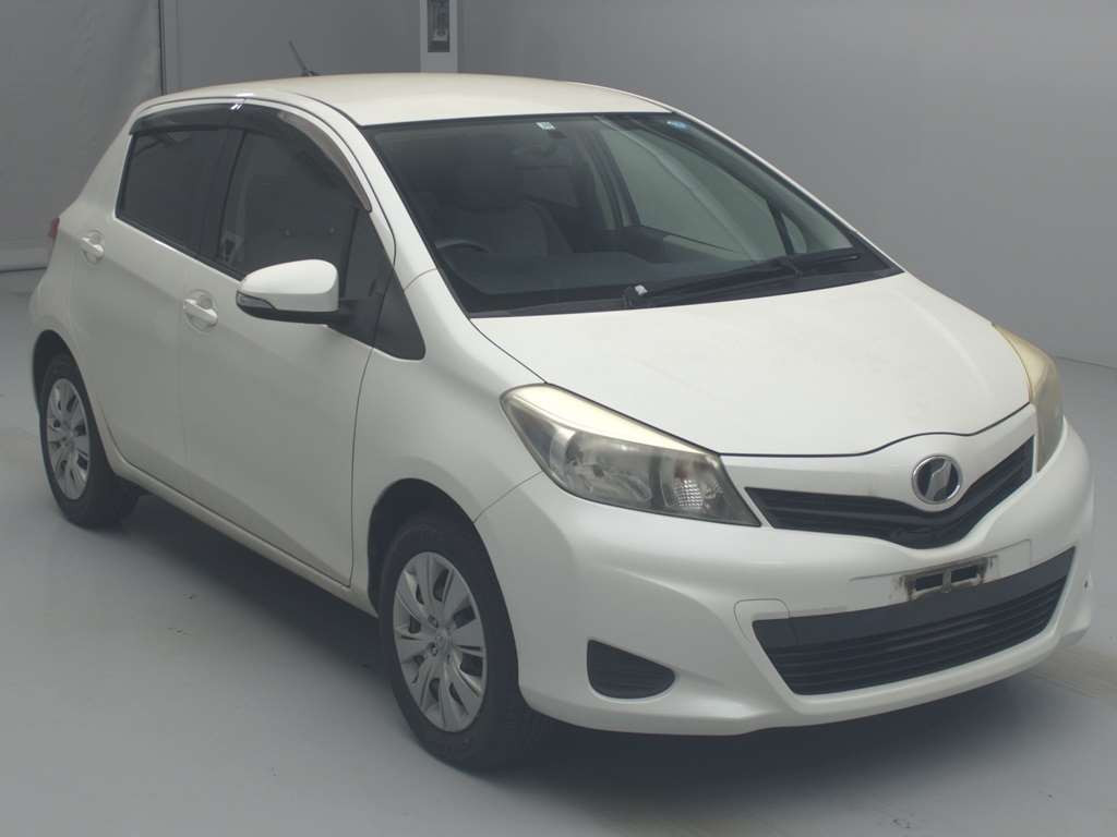 2011 Toyota Vitz NSP135[2]