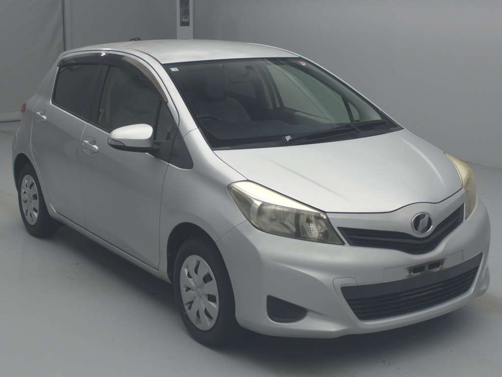 2012 Toyota Vitz KSP130[2]