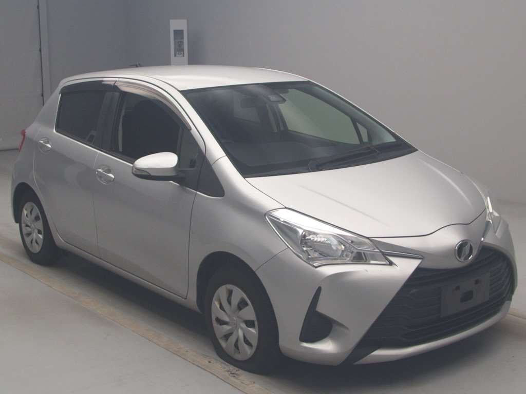 2018 Toyota Vitz KSP130[2]