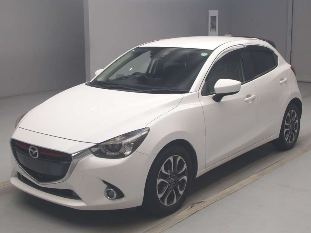 2016 Mazda Demio DJ5FS[0]