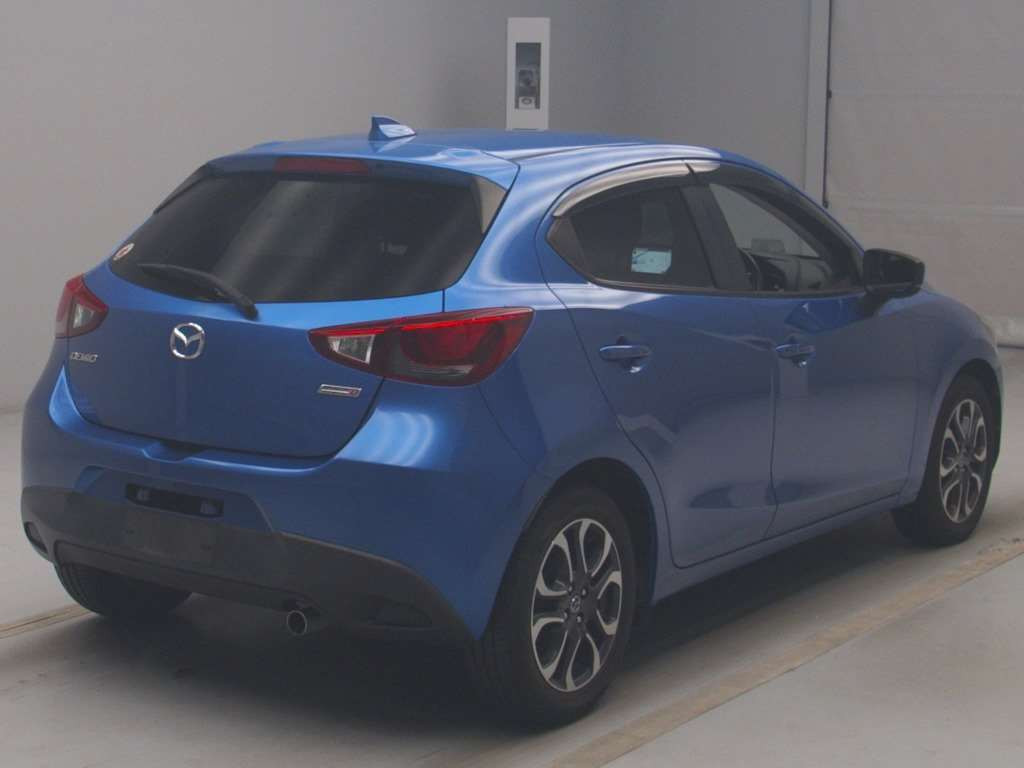 2017 Mazda Demio DJ5FS[1]