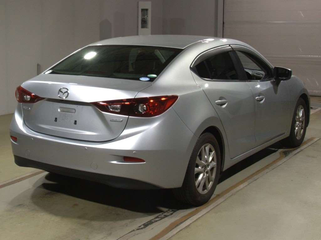 2017 Mazda Axela BM5FP[1]