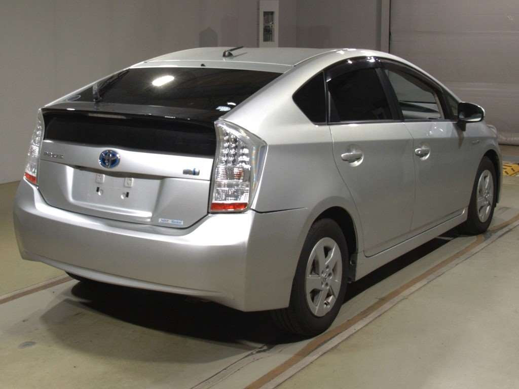 2011 Toyota Prius ZVW30[1]