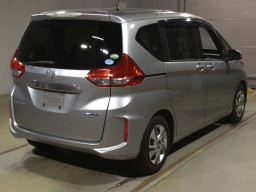 2016 Honda Freed hybrid