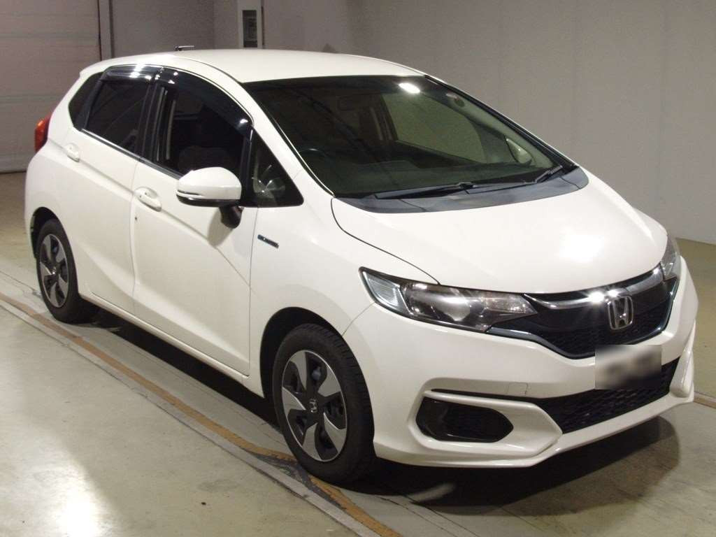 2017 Honda Fit Hybrid GP5[2]