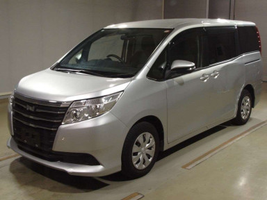 2014 Toyota Noah