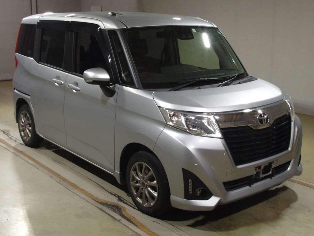 2020 Toyota Roomy M900A[2]