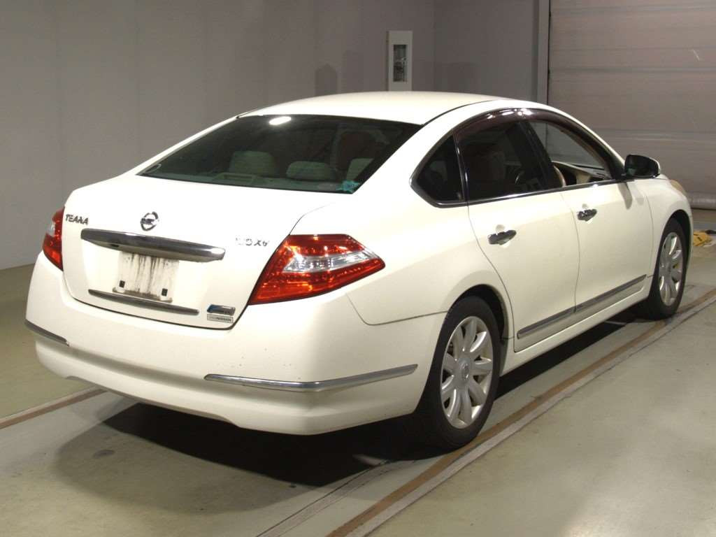 2010 Nissan Teana J32[1]