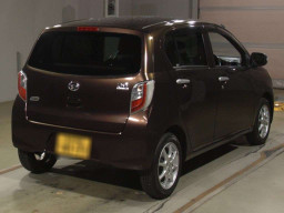 2011 Daihatsu Mira es