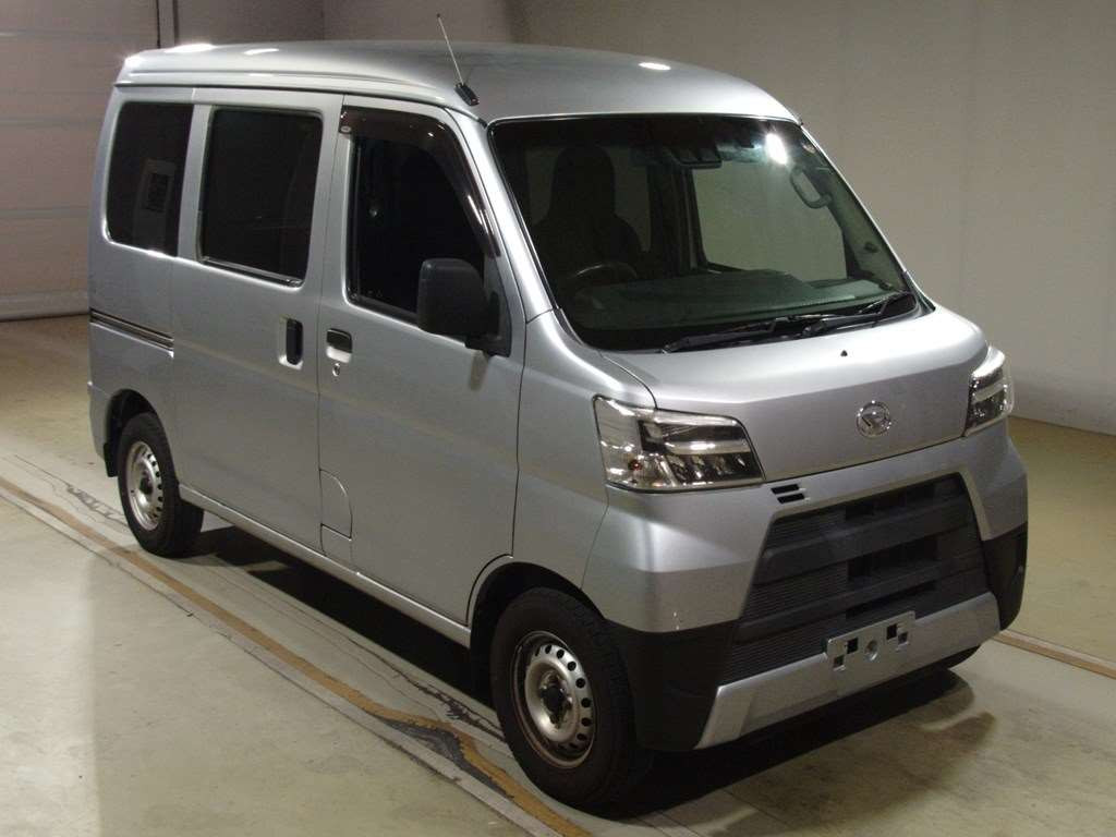 2020 Daihatsu Hijet Cargo S321V[2]