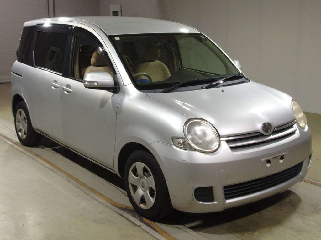 2007 Toyota Sienta NCP81G[2]