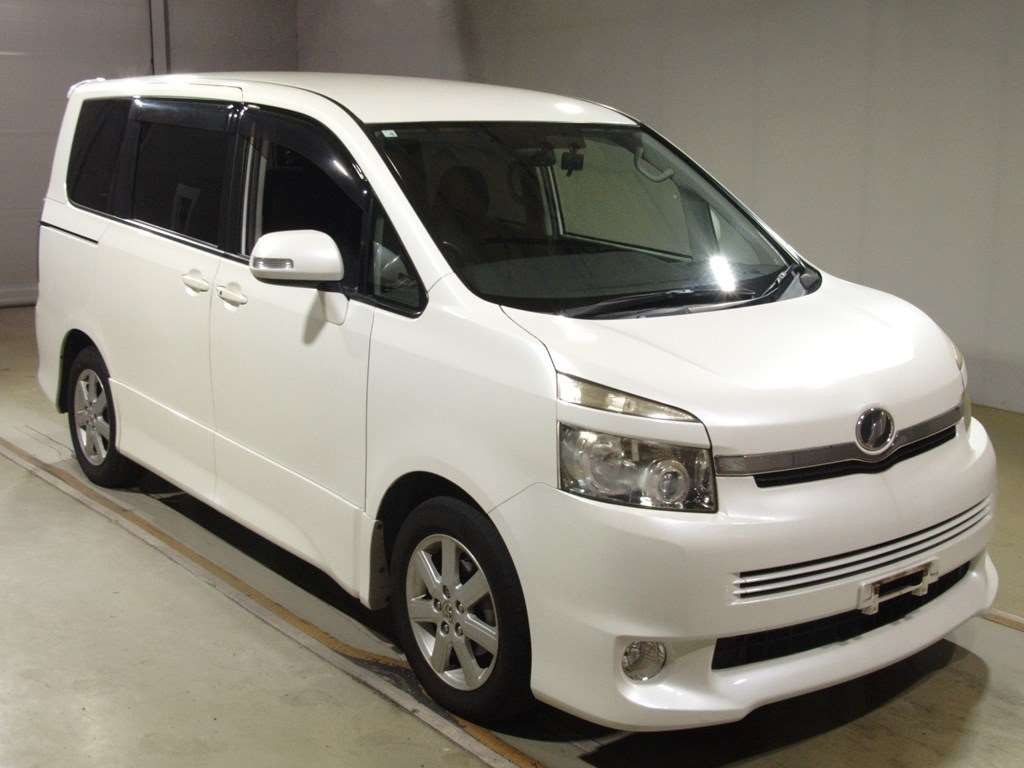 2008 Toyota Voxy ZRR70W[2]