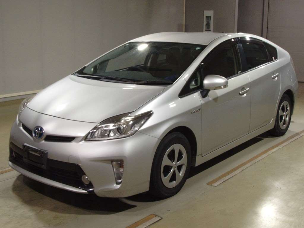 2015 Toyota Prius ZVW30[0]