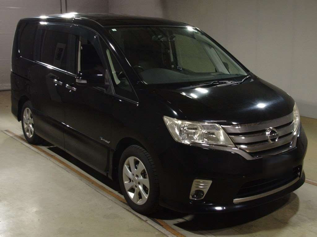 2013 Nissan Serena HFC26[2]