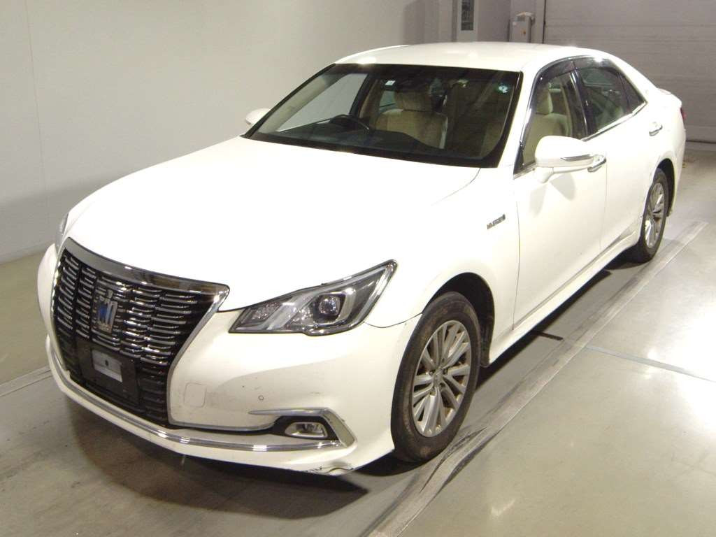 2018 Toyota Crown Hybrid AWS211[0]