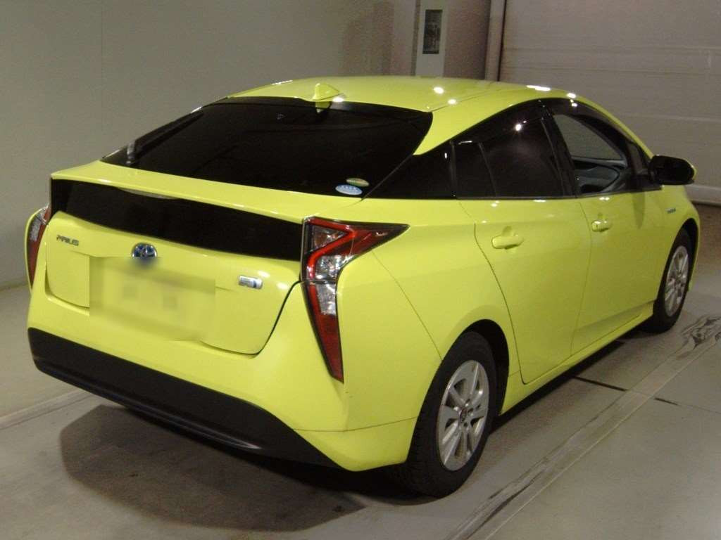 2018 Toyota Prius ZVW50[1]