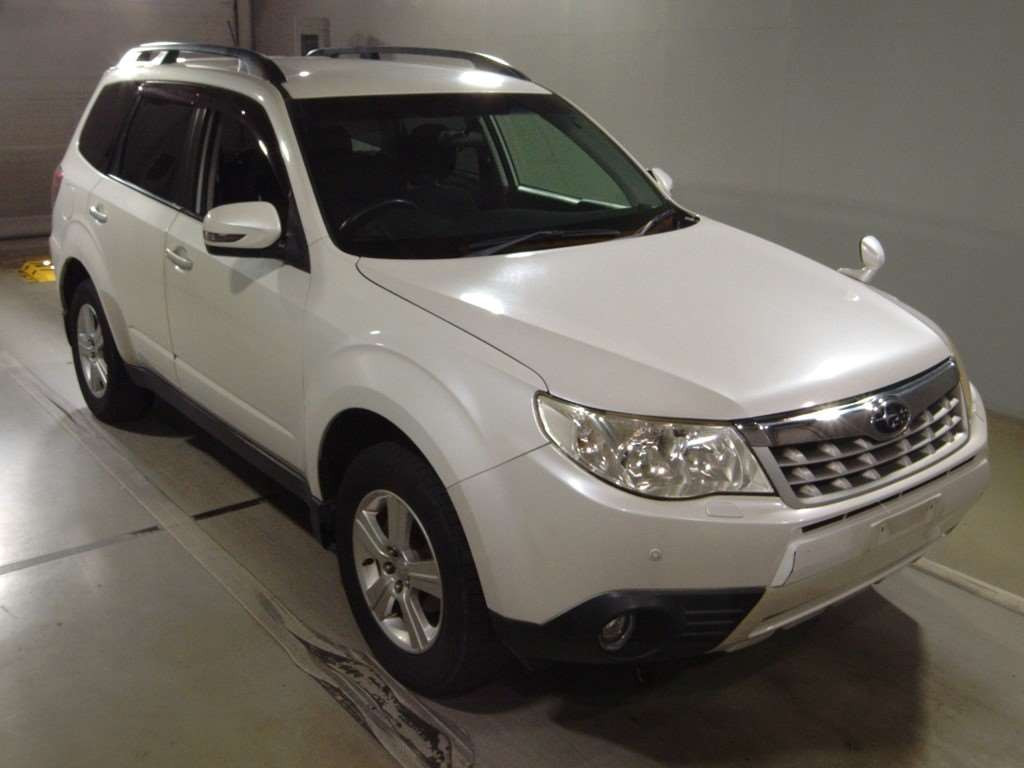 2011 Subaru Forester SHJ[2]