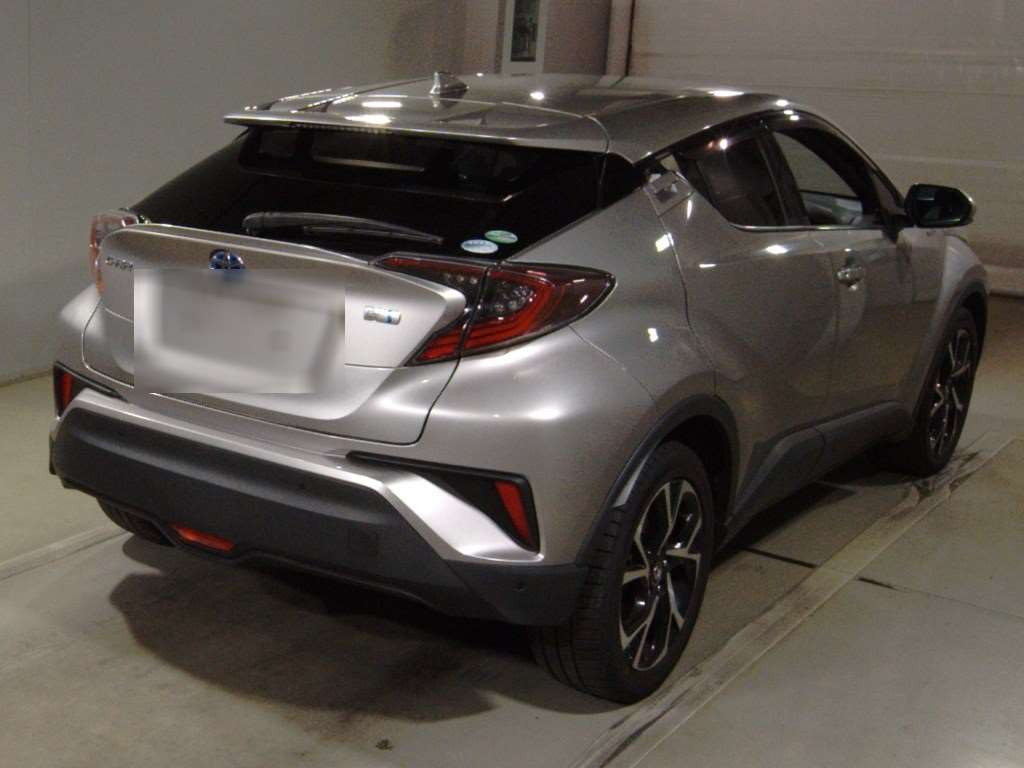 2017 Toyota C-HR ZYX10[1]