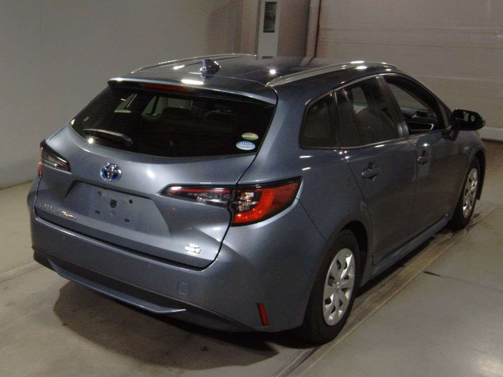 2019 Toyota Corolla Touring Wagon ZWE214W[1]