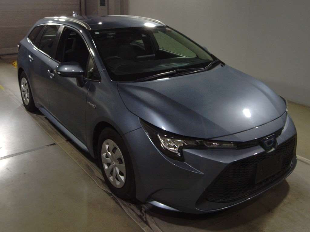 2019 Toyota Corolla Touring Wagon ZWE214W[2]