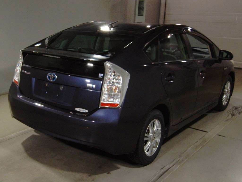 2011 Toyota Prius ZVW30[1]