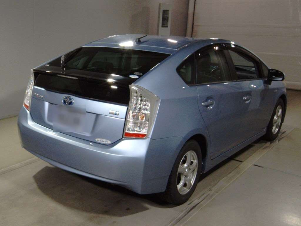 2011 Toyota Prius ZVW30[1]