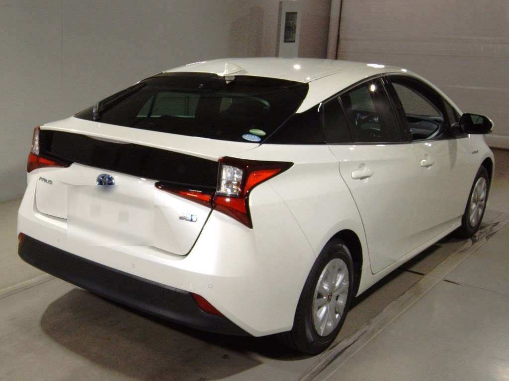 2020 Toyota Prius ZVW51[1]