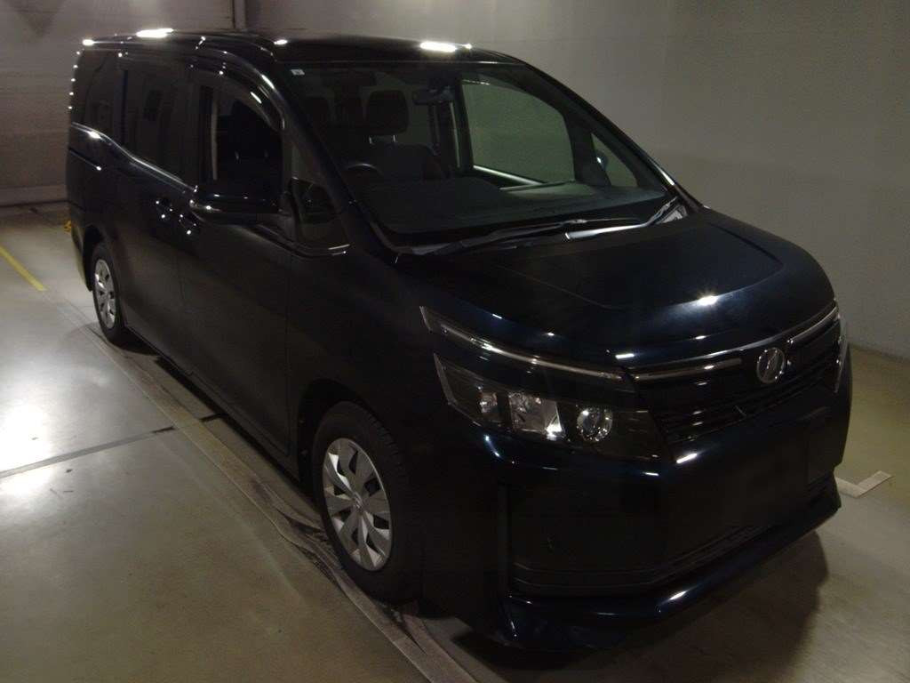 2015 Toyota Voxy ZRR80G[2]