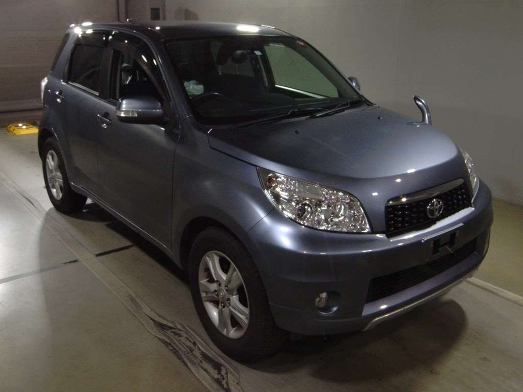 2011 Toyota Rush J210E[2]