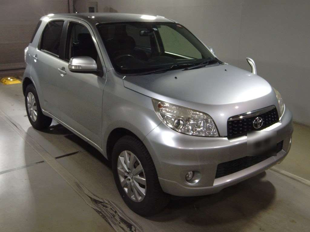 2015 Toyota Rush J210E[2]