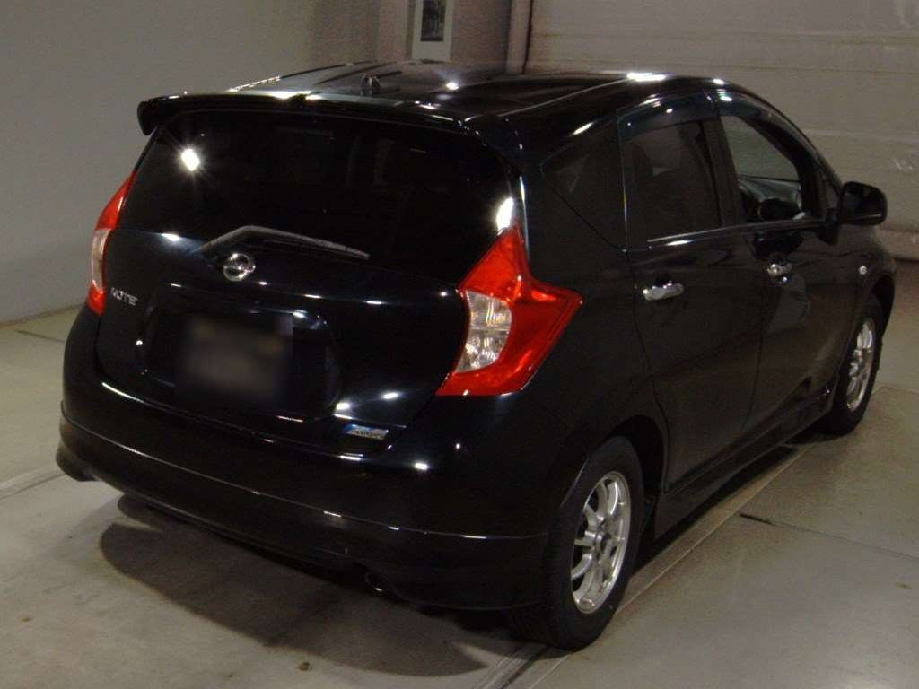 2012 Nissan Note E12[1]