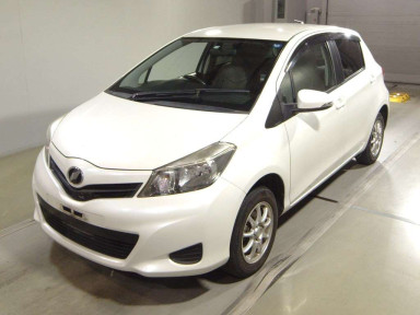 2011 Toyota Vitz