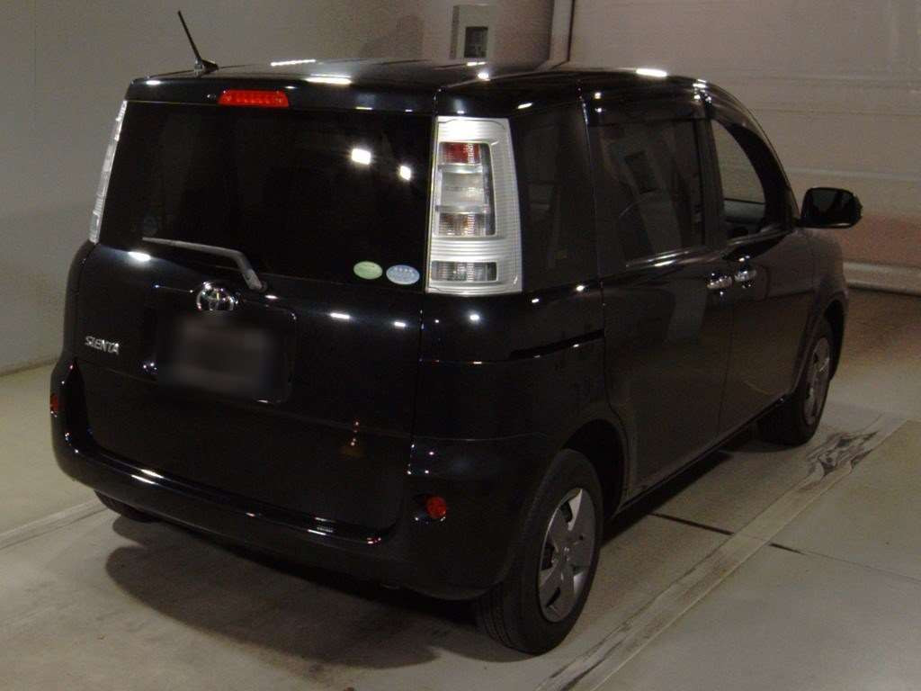 2012 Toyota Sienta NCP81G[1]