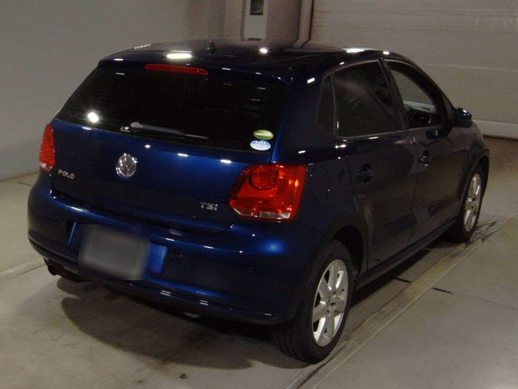 2012 Volkswagen Polo 6RCBZ[1]