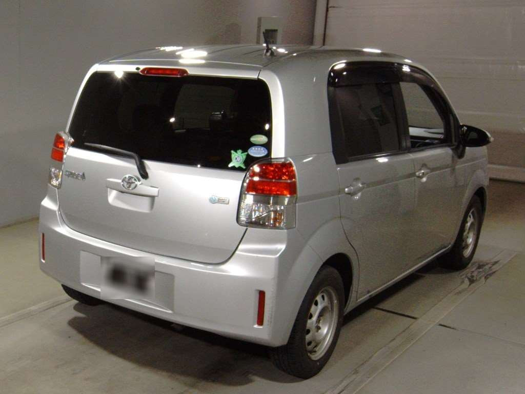 2012 Toyota Spade NCP141[1]