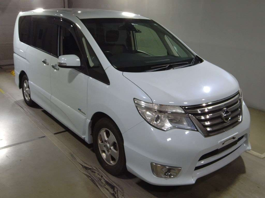 2014 Nissan Serena HFC26[2]