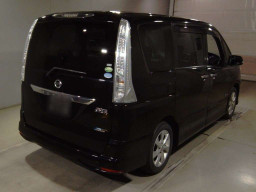 2013 Nissan Serena