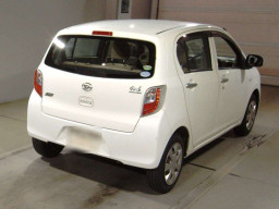 2012 Daihatsu Mira es