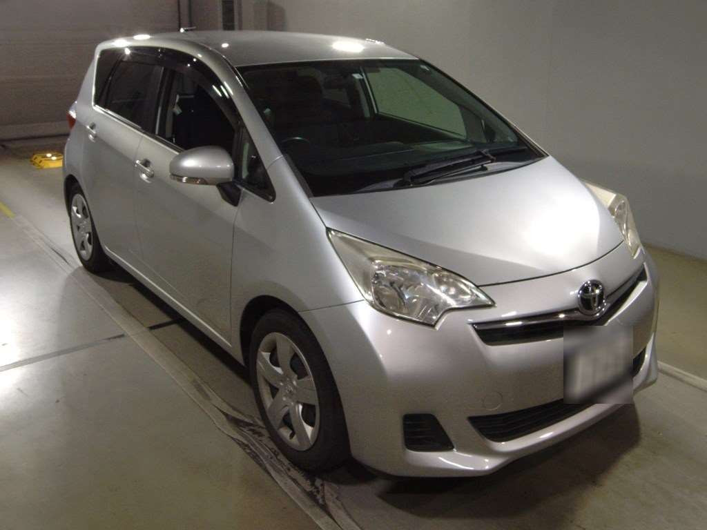 2012 Toyota Ractis NCP120[2]