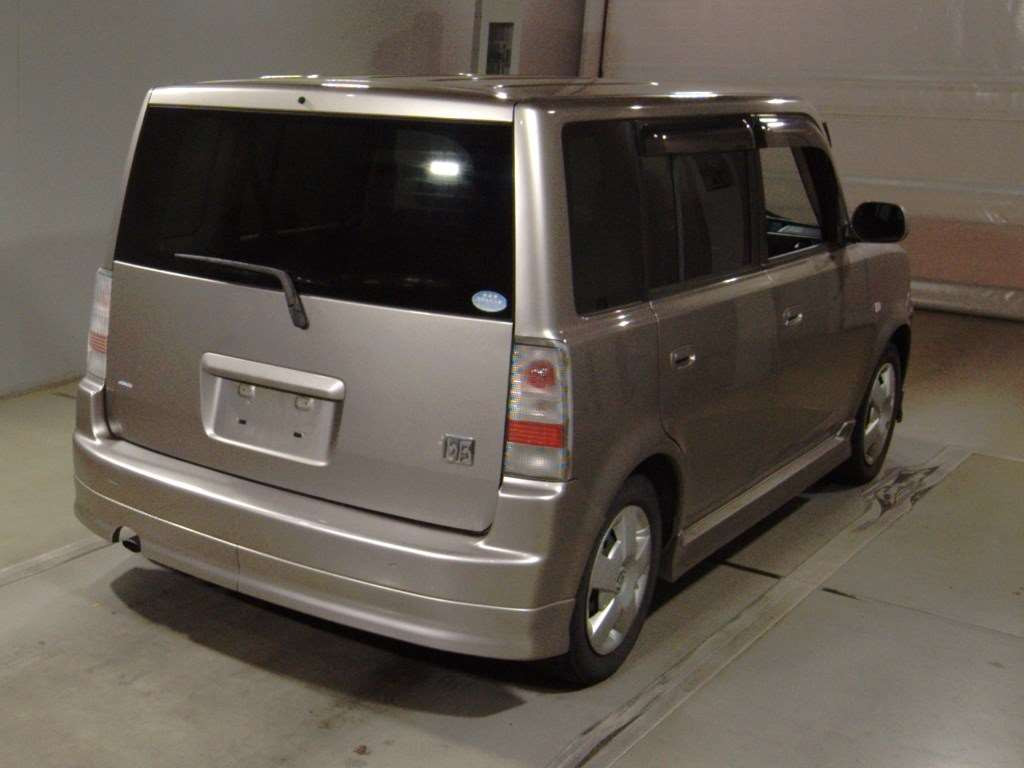 2004 Toyota bB NCP35[1]