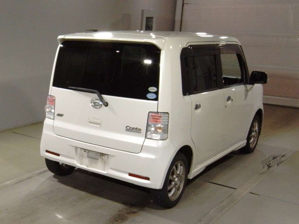 2011 Daihatsu Move Conte L585S[1]