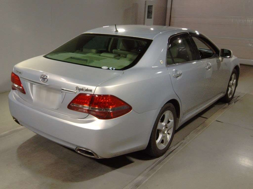 2008 Toyota Crown GRS200[1]