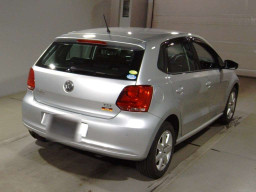 2010 Volkswagen Polo