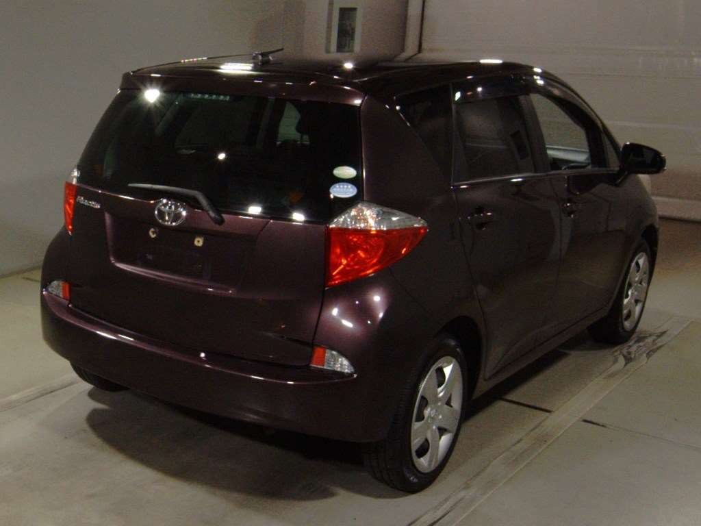 2011 Toyota Ractis NSP120[1]