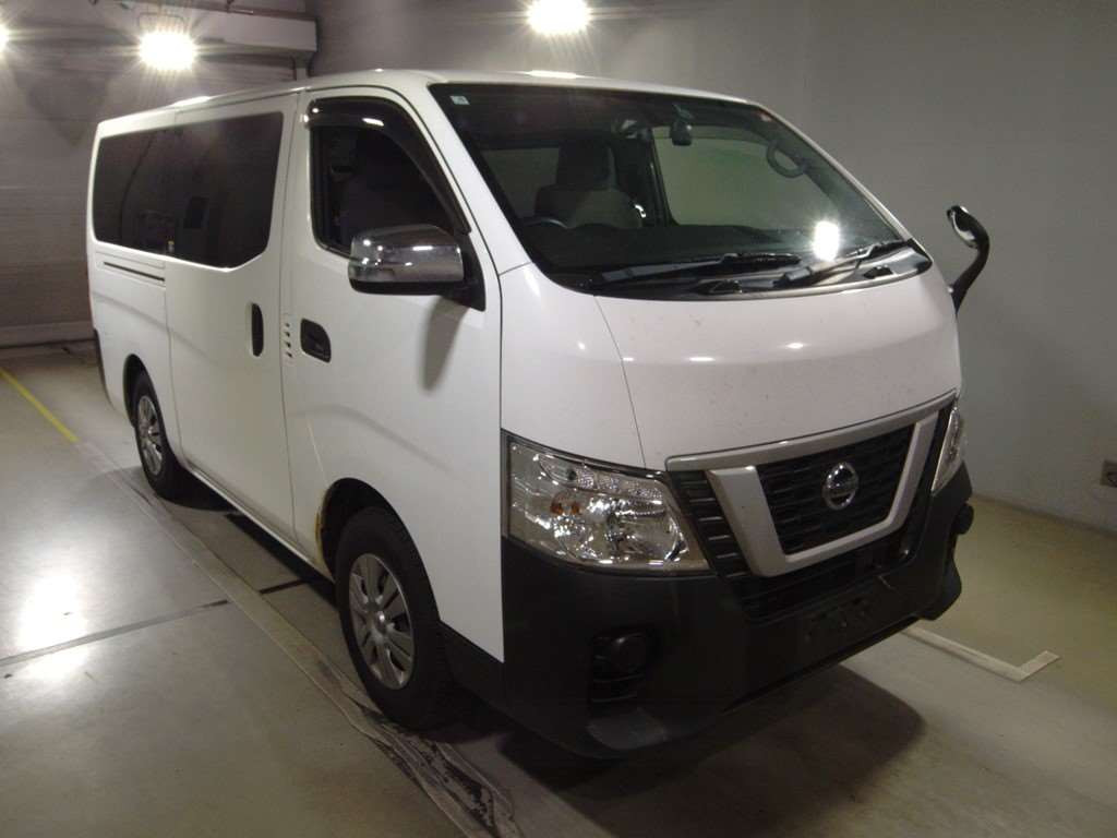 2017 Nissan NV350 CARAVAN VAN VW6E26[2]